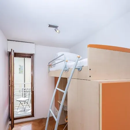 Apartment B&a - Center Of