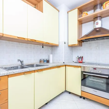 B&a - Center Of * 스플리트