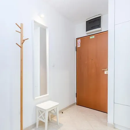 B&a - Center Of Apartment *